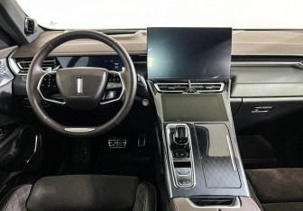 Подержанный автомобиль Wey Coffee 01 2022 года (12 фото)