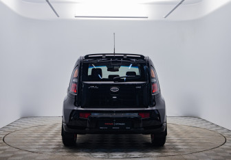 Подержанный автомобиль Kia Soul 2009 года (6 фото)