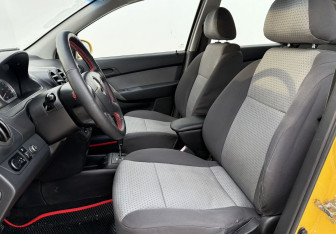 Подержанный автомобиль Chevrolet Aveo Hatchback 2009 года (10 фото)