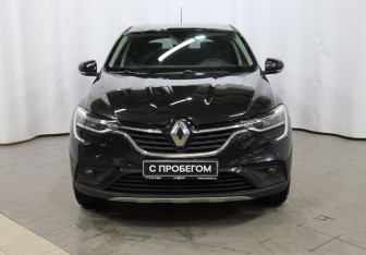 Подержанный автомобиль Renault Arkana 2019 года (2 фото)