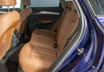 Подержанный автомобиль Audi Q5 2021 года (11 фото)