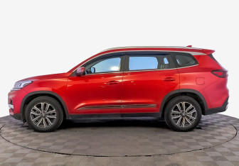 Подержанный автомобиль Chery Tiggo 8 2020 года (8 фото)