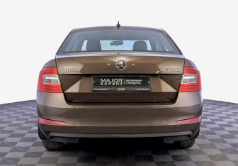 Подержанный автомобиль Skoda Octavia Liftback 2017 года (6 фото)
