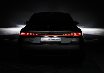 Подержанный автомобиль Audi A7 2018 года (17 фото)
