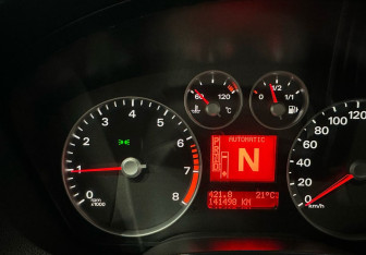 Подержанный автомобиль Ford Focus Sedan 2007 года (14 фото)