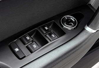 Подержанный автомобиль Hyundai i40 Sedan 2014 года (23 фото)