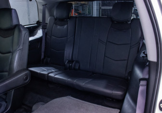 Подержанный автомобиль Cadillac Escalade Suv 2015 года (10 фото)