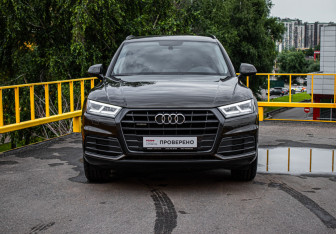 Подержанный автомобиль Audi Q5 2018 года (2 фото)