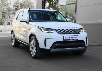 Подержанный автомобиль Land Rover Discovery 2022 года (3 фото)