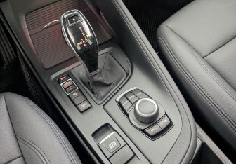 Подержанный автомобиль BMW X1 2018 года (27 фото)