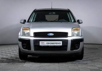 Подержанный автомобиль Ford Fusion 2007 года (2 фото)