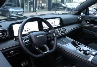 Подержанный автомобиль Jaecoo J8 2024 года (13 фото)