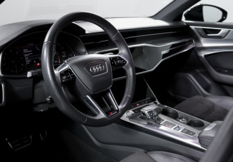 Подержанный автомобиль Audi A6 Sedan 2020 года (14 фото)