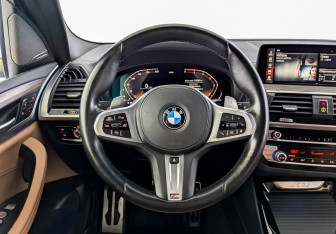 Подержанный автомобиль BMW X3 2021 года (22 фото)