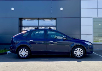 Подержанный автомобиль Ford Focus Hatchback 2009 года (4 фото)
