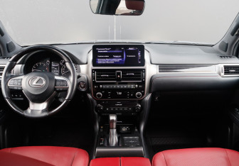 Подержанный автомобиль Lexus GX 2022 года (14 фото)