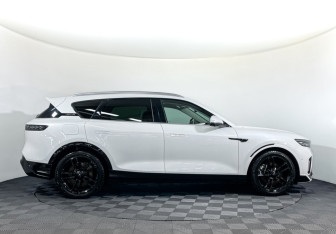 Подержанный автомобиль Voyah Free 2023 года (4 фото)