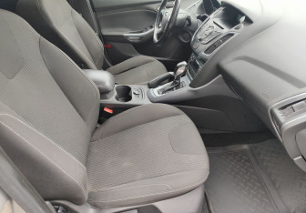 Подержанный автомобиль Ford Focus Wagon 2012 года (9 фото)