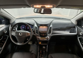 Подержанный автомобиль SsangYong Actyon 2014 года (11 фото)