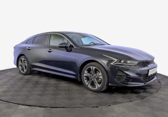 Подержанный автомобиль Kia K5 2021 года (3 фото)