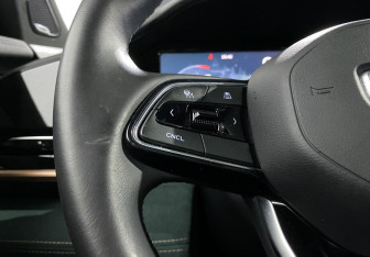 Подержанный автомобиль Geely Monjaro 2023 года (15 фото)