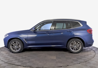 Подержанный автомобиль BMW X3 2020 года (8 фото)