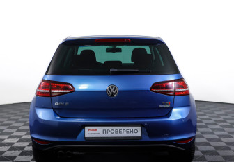 Подержанный автомобиль Volkswagen Golf Hatchback 2014 года (6 фото)