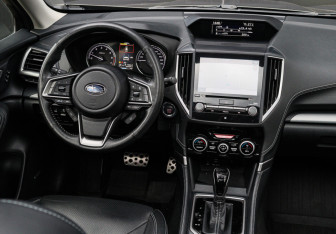 Подержанный автомобиль Subaru Forester Suv 2019 года (11 фото)