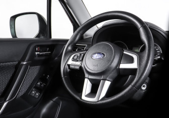 Подержанный автомобиль Subaru Forester Suv 2017 года (13 фото)