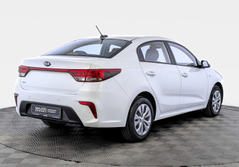 Подержанный автомобиль Kia Rio Sedan 2020 года (5 фото)