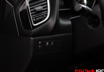 Подержанный автомобиль Mazda 3 Hatchback 2015 года (18 фото)