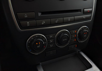 Подержанный автомобиль Land Rover Freelander 2013 года (28 фото)