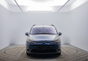 Подержанный автомобиль Citroen C4 Picasso 2008 года (2 фото)