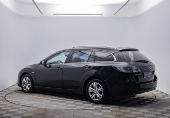 Подержанный автомобиль Mazda 6 Wagon 2008 года (7 фото)