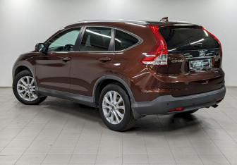 Подержанный автомобиль Honda CR-V 2013 года (7 фото)