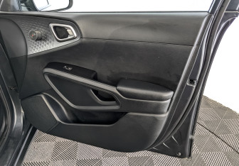 Подержанный автомобиль Kia Soul 2020 года (24 фото)