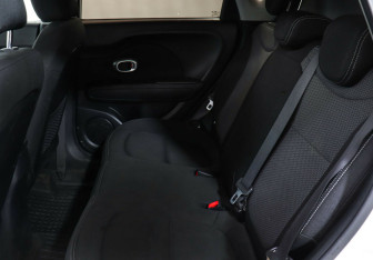 Подержанный автомобиль Kia Soul 2017 года (15 фото)