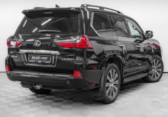 Подержанный автомобиль Lexus LX 2020 года (5 фото)