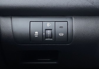 Подержанный автомобиль Kia Cerato Sedan 2009 года (14 фото)