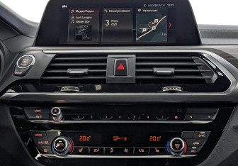 Подержанный автомобиль BMW X3 2020 года (17 фото)