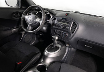 Подержанный автомобиль Nissan Juke 2014 года (10 фото)