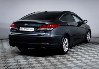 Подержанный автомобиль Hyundai i40 Sedan 2013 года (5 фото)