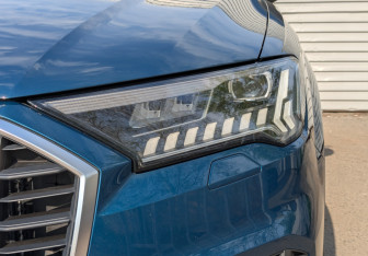 Подержанный автомобиль Audi Q7 2021 года (16 фото)