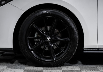 Подержанный автомобиль Changan UNI-V 2022 года (15 фото)