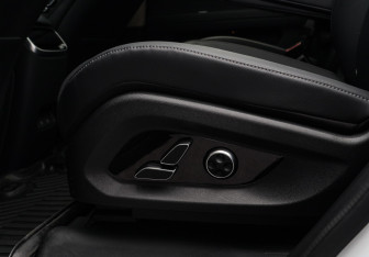 Подержанный автомобиль AITO M7 2023 года (20 фото)