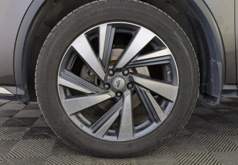 Подержанный автомобиль Nissan Murano Suv 2017 года (12 фото)