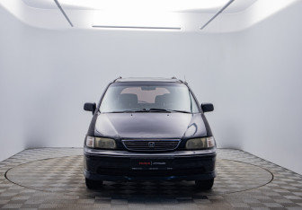 Подержанный автомобиль Honda Shuttle Compactvan 1998 года (2 фото)