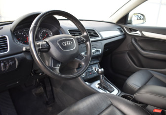 Подержанный автомобиль Audi Q3 2012 года (13 фото)