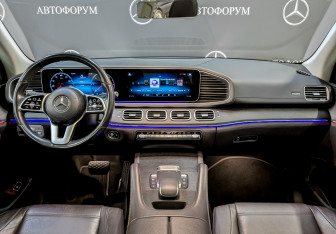 Подержанный автомобиль Mercedes-Benz GLE 2022 года (14 фото)