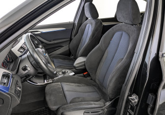 Подержанный автомобиль BMW X1 2019 года (20 фото)